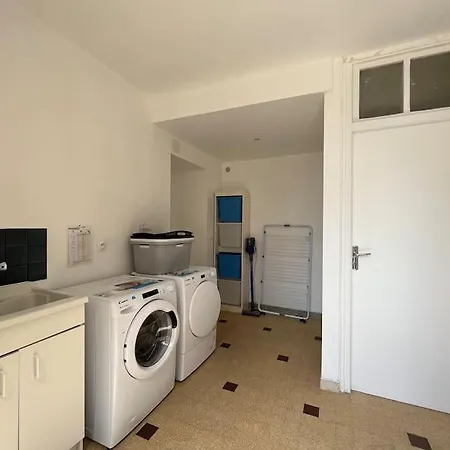 Grand A Braine-la Tourelle Du Marquis-12a14pers. Holiday home Braine